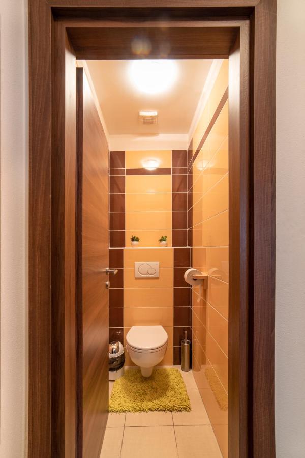 Apartman Tulanie 62 Kamzik Donovaly 2 Izbovy Mezonet Deluxe Parkovanie V Podzemnej Garazi Zdarma Kültér fotó